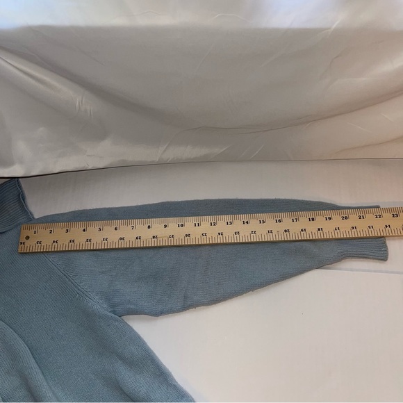 Women's Neiman Marcus 100% Cashmere Button Down Cardigan Sweater Size M - Picture 6 of 8